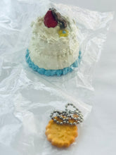Cargar imagen en el visor de la galería, Majo Hime / Witch Princess Sweets Mascot - 6. Decoration Cake