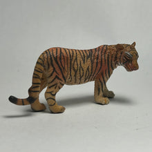 Cargar imagen en el visor de la galería, Bengal tiger mother and cub - Trading Figure - Miniature (1)