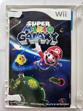 Cargar imagen en el visor de la galería, Super Mario Galaxy - Nintendo Wii / Wii U - NTSC - Box & Manual (RVL-RMGJ-USA)