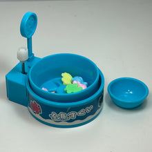 Cargar imagen en el visor de la galería, Floating! Festival Scooping Game - Goldfish Scooping