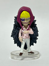 Cargar imagen en el visor de la galería, One Piece - Donquixote Rosinante - Trading Figure