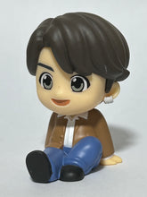 Load image into Gallery viewer, TinyTan - Jung Kook - Trading Figure - Candy Toy (7) - BTS