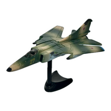 Cargar imagen en el visor de la galería, MAPO MiG-23/27 Flogger - Trading Figure - Miniature (14)