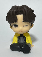Load image into Gallery viewer, TinyTan - V - Trading Figure - Candy Toy (6) - BTS