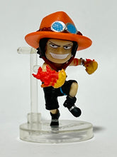 Cargar imagen en el visor de la galería, One Piece - Portgas D. Ace - Trading Figure