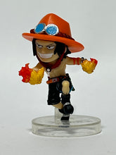 Cargar imagen en el visor de la galería, One Piece - Portgas D. Ace - Trading Figure