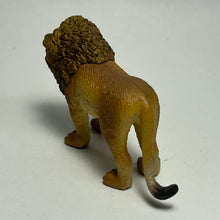 Cargar imagen en el visor de la galería, Lion Family (A) - Trading Figure - Miniature (8)