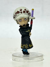 Cargar imagen en el visor de la galería, One Piece - Trafalgar Law - Trading Figure