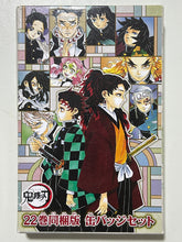 Cargar imagen en el visor de la galería, Kimetsu no Yaiba Vol. 22 Bundle Edition Can Badge Set (8 Pieces)