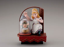 Load image into Gallery viewer, Alice’s Adventures in Wonderland - Through the Mirror - Ningyou no Kuni no Alice - Alice no Figure Collection