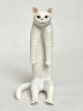 Cargar imagen en el visor de la galería, Sitting Funny Cat - 5. Nagai Neko (Long Cat)