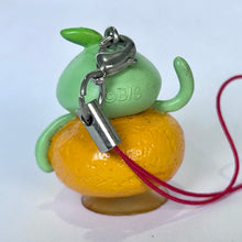 Cargar imagen en el visor de la galería, Osawari Tantei Nameko Saibai Kit - Orange Nameko - Strap with Suction Cup