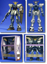 Cargar imagen en el visor de la galería, Mobile Suit Gundam SEED - 1/144 GAT-X105 Strike Gundam (Deactive Mode) - Model Kit - Newtype April 2003