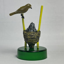 Cargar imagen en el visor de la galería, Cuckoo and Great Reed Warbler - Trading Figure - Miniature - No.2