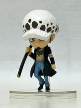 Load image into Gallery viewer, One Piece - Trafalgar Law - Trading Figure
