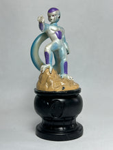 Cargar imagen en el visor de la galería, Dragon Ball Z - Frieza - Final Form - Chess Piece - King