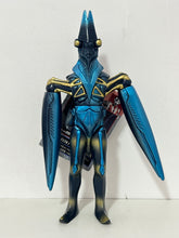 Cargar imagen en el visor de la galería, Ultraman Powered - Baltan Seijin - Ultra Monster Series (#16) - Powered