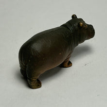 Load image into Gallery viewer, Hippo mother & cub (A) - Trading Figure - Miniature (4)