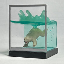 Cargar imagen en el visor de la galería, Polar Bear Diving - Trading Figure - Miniature