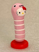 Load image into Gallery viewer, Choco Egg Hello Kitty Collaboration Plus - Trading Figure - Spotted Garden Eel ver. (5)