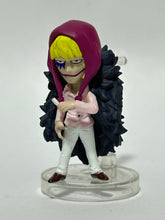 Cargar imagen en el visor de la galería, One Piece - Donquixote Rosinante - Trading Figure