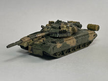 Cargar imagen en el visor de la galería, T-80U - Miniature - WTM Tank - 1/144
