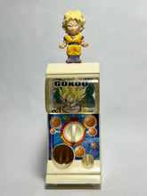 Cargar imagen en el visor de la galería, Dragon Ball Z - Son Goku SSJ - Gashapon Toy