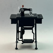 Cargar imagen en el visor de la galería, Foot Treadle Sewing Machine - Miniature - Trading Figure