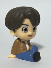 Load image into Gallery viewer, TinyTan - Jung Kook - Trading Figure - Candy Toy (7) - BTS