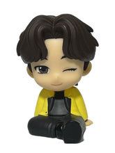 Load image into Gallery viewer, TinyTan - V - Trading Figure - Candy Toy (6) - BTS
