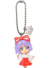 Load image into Gallery viewer, Lucky☆Star - Hiiragi Tsukasa - Nyamo - Deformed Ball Chain Figure - Sega Lucky Kuji - Miko ver. (Prize E)