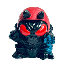 Cargar imagen en el visor de la galería, Ultraman Cosmos - Chaos Bug - Trading Figure - Soft Vinyl