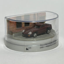 Cargar imagen en el visor de la galería, Nissan Fairlady 240ZG - Diorama Miniature Car