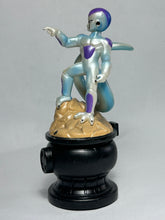 Cargar imagen en el visor de la galería, Dragon Ball Z - Frieza - Final Form - Chess Piece - King