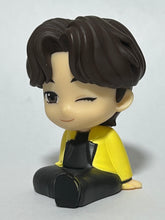 Load image into Gallery viewer, TinyTan - V - Trading Figure - Candy Toy (6) - BTS