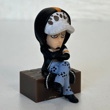 Cargar imagen en el visor de la galería, One Piece - Trafalgar Law - Desktop Figure - Ichiban Kuji OP Memories 2 - Prize H
