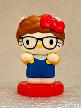 Load image into Gallery viewer, Hello Kitty Collaboration Plus - Trading Figure - Hikakin ver. (18)