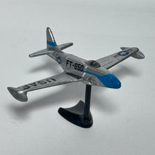 Load image into Gallery viewer, Lockheed P-80 Shooting Star - Trading Figure - Miniature (01)