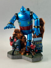 Cargar imagen en el visor de la galería, Tetsujin 28-gou - "Hideout Assault" - Trading Figure - Color ver.