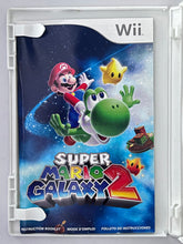 Cargar imagen en el visor de la galería, Super Mario Galaxy 2 - Nintendo Wii / Wii U - NTSC - Box & Manual (RVL-SB4E-USA)