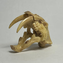 Load image into Gallery viewer, Smilodon (skull) - Trading Figure - Miniature (048)