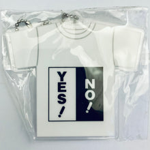Cargar imagen en el visor de la galería, Kamen Rider Series - YES! NO! - Build NEW WORLD Kamen Rider Crows Gen-san's T-shirt Acrylic Keychain Collection - Theater Goods