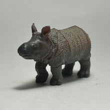 Load image into Gallery viewer, Indian Rhinoceros (Mother and Calf) - Trading Figure - Miniature (4)