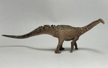 Cargar imagen en el visor de la galería, Seismosaurus - Trading Figure - Miniature