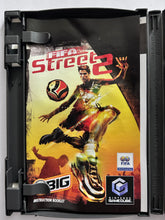 Cargar imagen en el visor de la galería, FIFA Street 2 - Nintendo GameCube / NGC - NTSC - CIB (DOL-GFYE-USA)