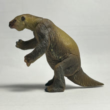 Cargar imagen en el visor de la galería, Megatherium - Trading Figure - Miniature (039)