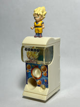 Cargar imagen en el visor de la galería, Dragon Ball Z - Son Goku SSJ - Gashapon Toy