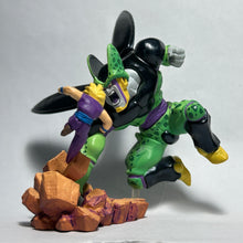 Load image into Gallery viewer, Dragon Ball Z - Perfect Cell vs. Son Gohan SSJ2 - Figure Capsule Neo