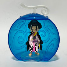 Cargar imagen en el visor de la galería, One Piece - Izou - Trading Figure