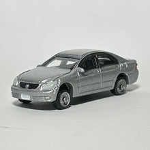 Cargar imagen en el visor de la galería, Toyota Crown - Diecast Mini Car - Silver